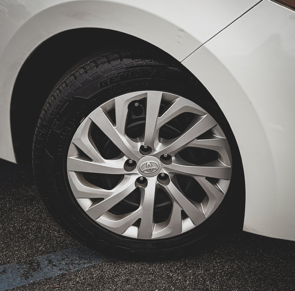 Used 2019 Toyota Corolla LE FWD image 28