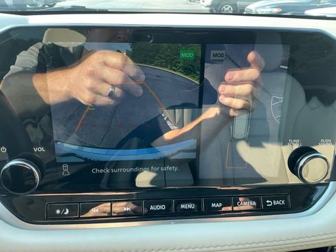 Used 2023 Nissan Rogue SL w/ SL Premium Package AWD/4WD image 20