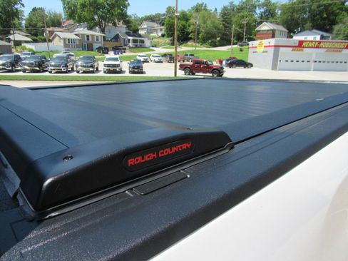 Used 2025 Chevrolet Silverado 2500 LTZ w/ LTZ Premium Package AWD/4WD image 15