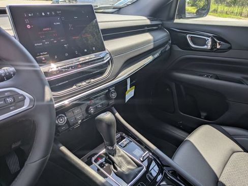 New 2026 Jeep Compass Latitude AWD/4WD image 20