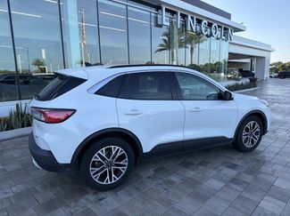Used 2020 Ford Escape SEL FWD video 2