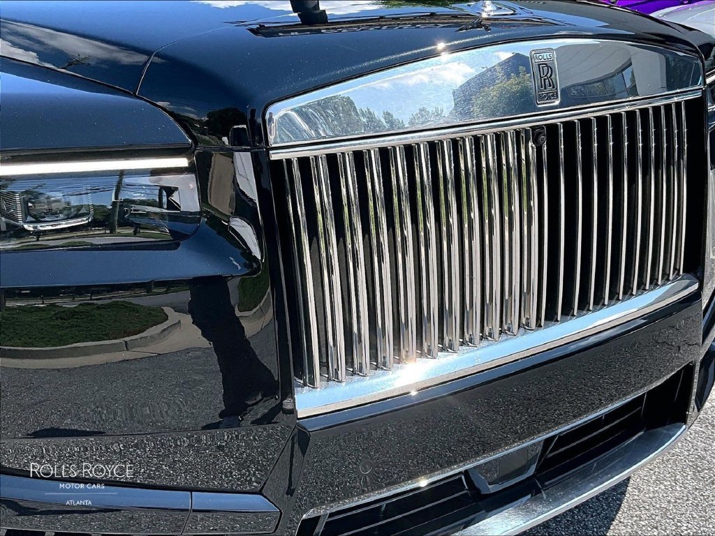 Certified 2025 Rolls-Royce Cullinan AWD/4WD image 29