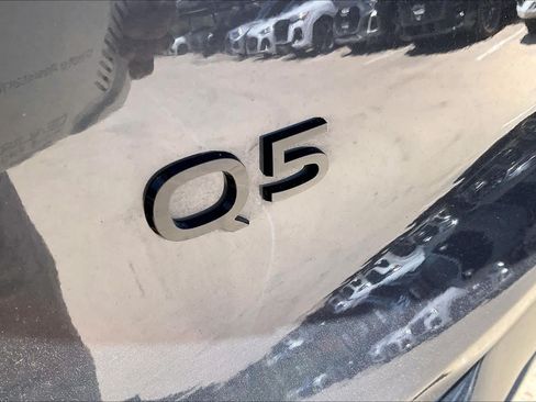 Used 2025 Audi Q5 Premium AWD/4WD image 31