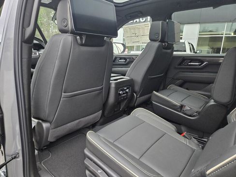 New 2026 GMC Yukon XL Elevation w/ Elevation Premium Package image 28