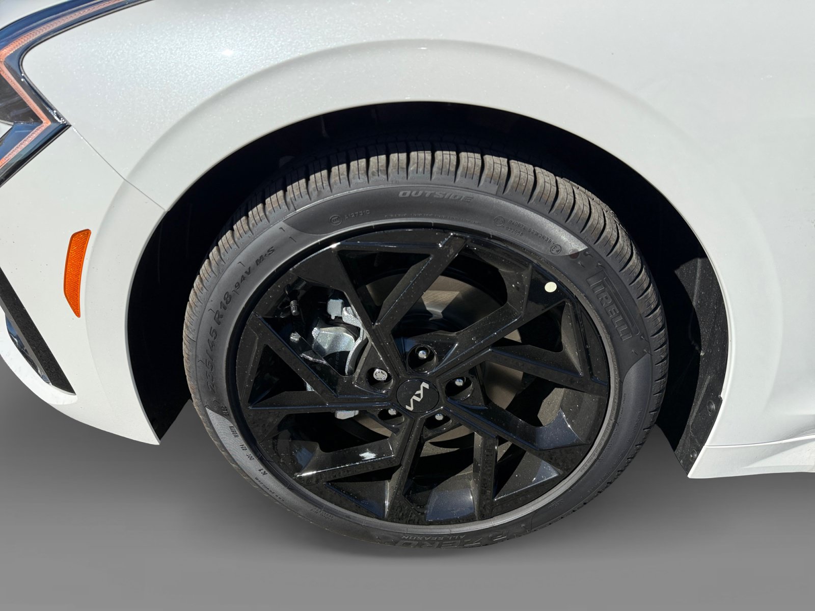 New 2027 Kia K5 GT-Line FWD image 9