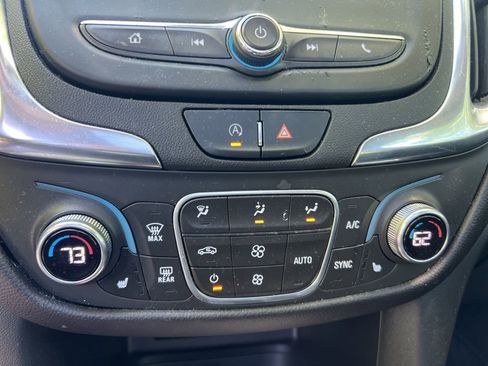 Certified 2022 Chevrolet Equinox LT FWD image 30