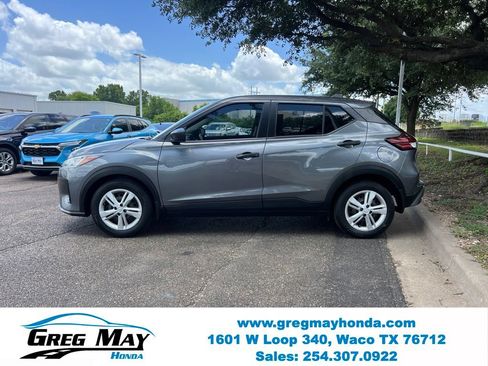 Used 2024 Nissan Kicks S FWD image 4