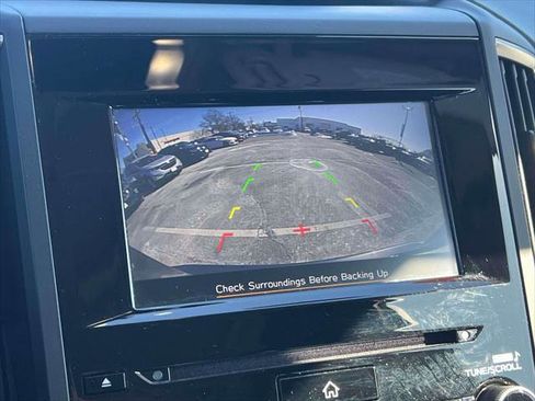 Used 2023 Subaru Forester Premium image 31