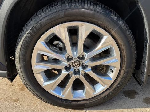 Used 2021 Toyota Highlander Limited AWD/4WD image 8