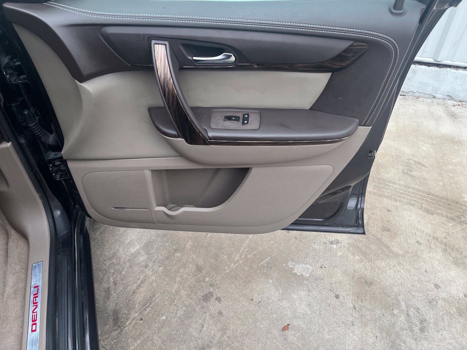 Used 2015 GMC Acadia Denali FWD image 17