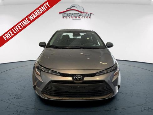 Used 2023 Toyota Corolla LE FWD image 3