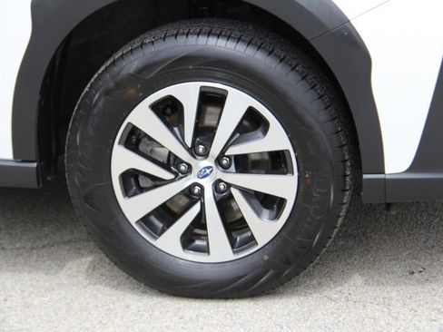 Certified 2025 Subaru Outback Premium AWD/4WD image 14