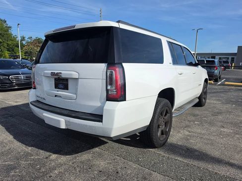 Used 2019 GMC Yukon XL SLT w/ Open Road Package RWD image 3