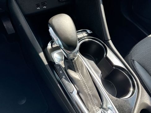 Used 2025 Buick Encore GX Preferred image 19