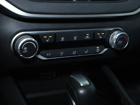 Used 2021 Nissan Altima 2.5 SV w/ SV Premium Package image 26