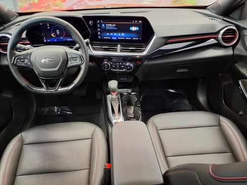 Used 2024 Chevrolet Trax RS w/ Sunroof Package FWD image 15