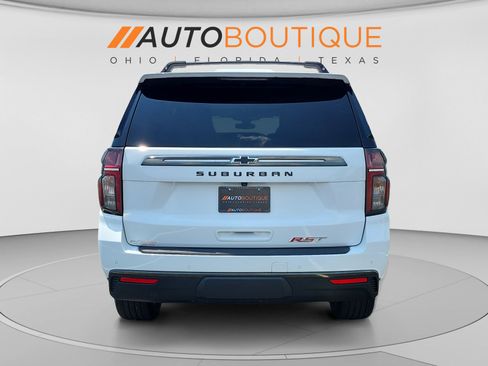 Used 2021 Chevrolet Suburban RST w/ Luxury Package AWD/4WD image 4