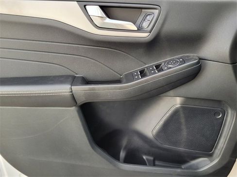 Certified 2021 Ford Escape SE image 23