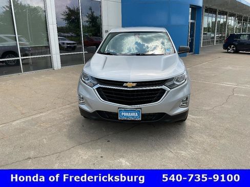Used 2021 Chevrolet Equinox LS w/ LS Convenience Package FWD image 9