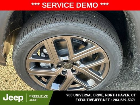 New 2025 Jeep Compass Limited w/ Sun & Sound Group image 8