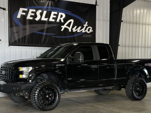 Used 2017 Ford F150 XL w/ Equipment Group 101A Mid AWD/4WD image 28