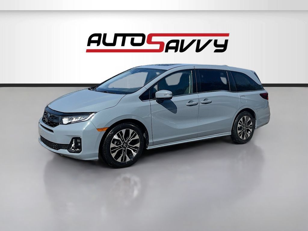 Used 2025 Honda Odyssey Elite image 3
