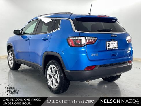 Used 2025 Jeep Compass Latitude image 8