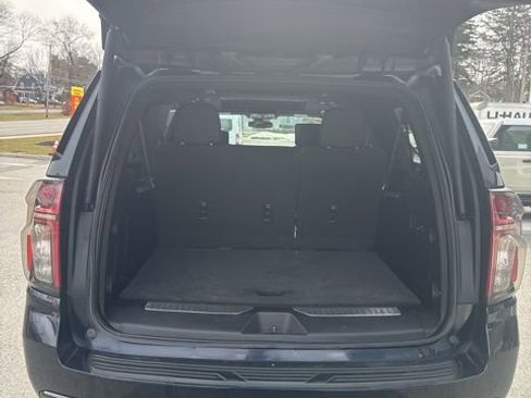 Used 2023 Chevrolet Suburban RST w/ Sport Performance Package image 9