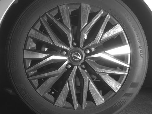 Used 2025 Nissan Altima 2.5 SV image 12