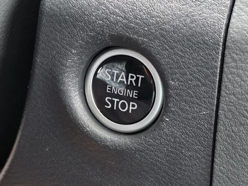 Used 2025 Nissan Frontier S RWD image 15