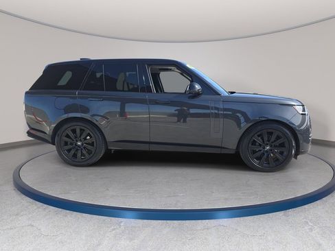 Certified 2023 Land Rover Range Rover SE AWD/4WD image 4