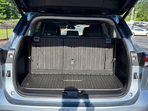 Certified 2022 Toyota Highlander XLE image 7