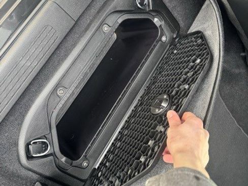 Used 2025 RAM 1500 Laramie w/ Sport Appearance Package image 27