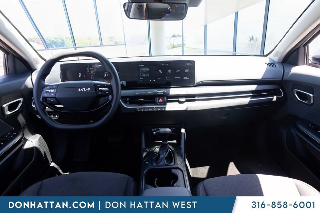 Used 2025 Kia K4 FWD image 4