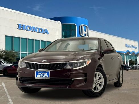 Used 2018 Kia Optima LX image 1