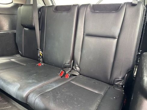 Used 2019 Toyota Highlander XLE AWD/4WD image 21