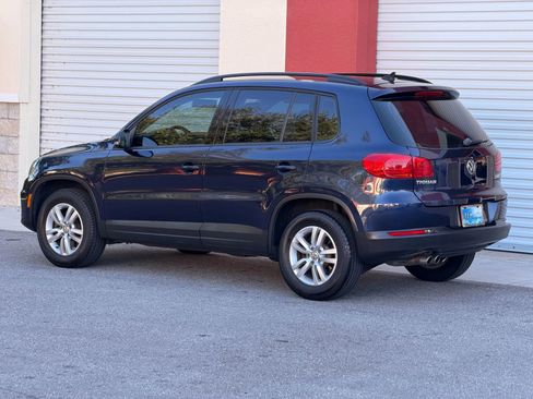Used 2015 Volkswagen Tiguan S image 10