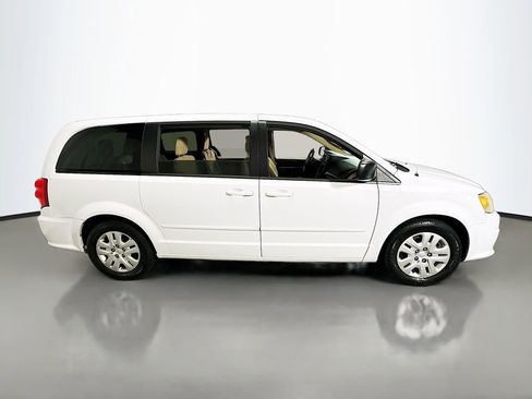 Used 2014 Dodge Grand Caravan SE w/ Quick Order Package 29E SE FWD image 9