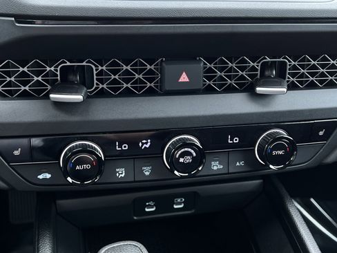 Used 2025 Honda Accord SE image 25