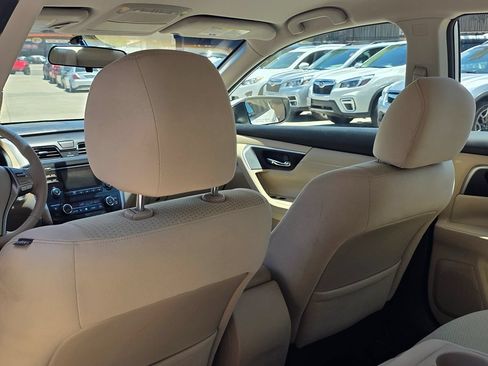 Used 2015 Nissan Altima 2.5 SV FWD image 22