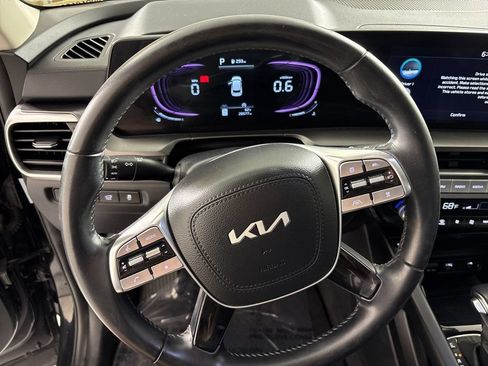 Used 2025 Kia Telluride S AWD/4WD image 33
