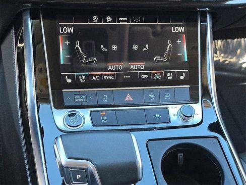 Certified 2025 Audi Q8 Premium Plus image 27