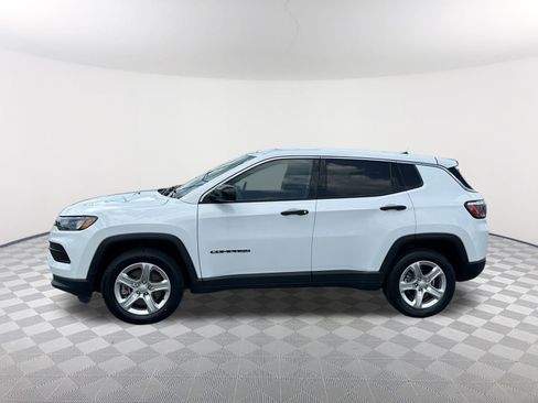 Used 2023 Jeep Compass Sport AWD/4WD image 8