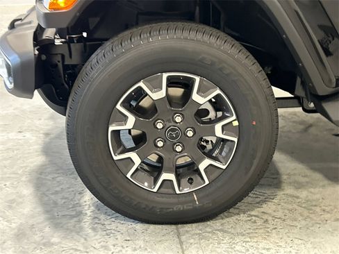 New 2025 Jeep Wrangler Sahara w/ Technology Group image 11