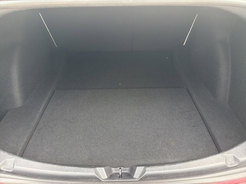 Used 2018 Tesla Model 3 Mid Range image 7