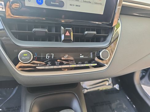 Used 2026 Toyota Corolla LE image 21