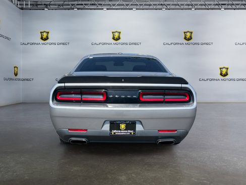 Used 2018 Dodge Challenger SXT w/ Blacktop Package RWD image 4