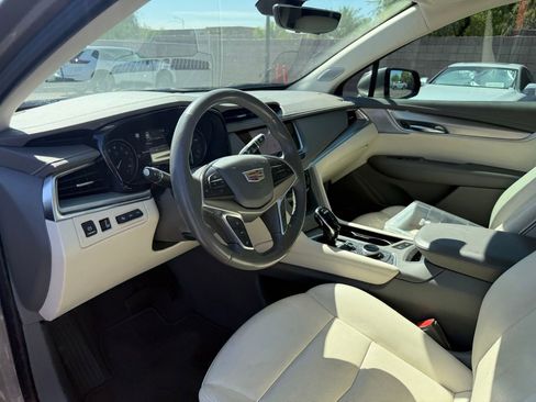Used 2022 Cadillac XT5 Premium Luxury w/ Technology Package FWD image 14