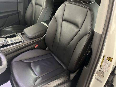 Used 2023 Audi Q7 3.0T Premium image 15