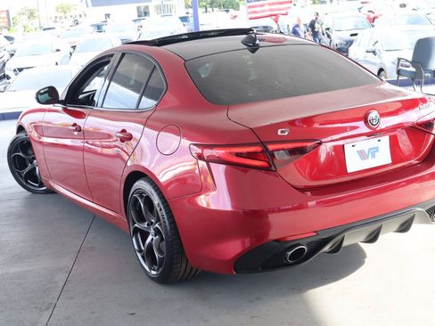 Used 2018 Alfa Romeo Giulia Ti Sport w/ Quick Order Package 22U Sport RWD image 7